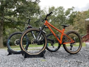 floor bike stand for garage